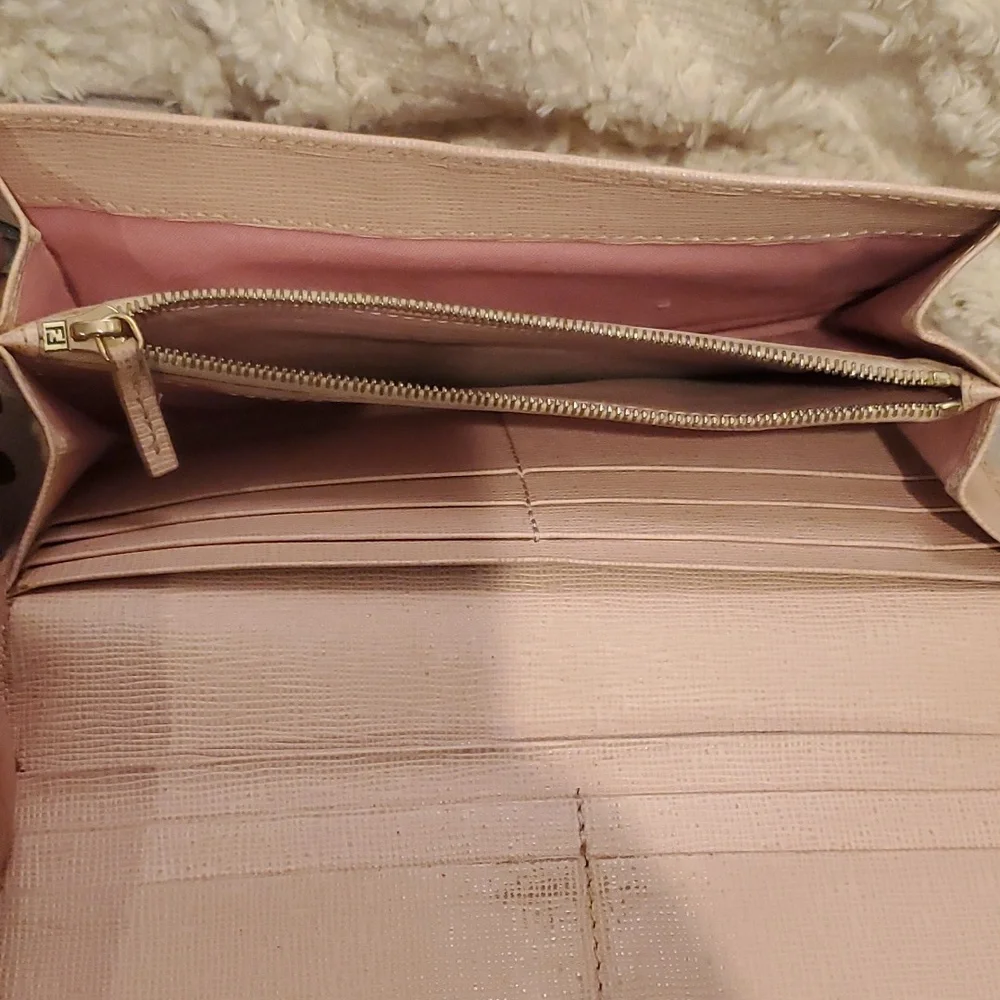 FENDI Baby Pink Wallet - Picture 16 of 16